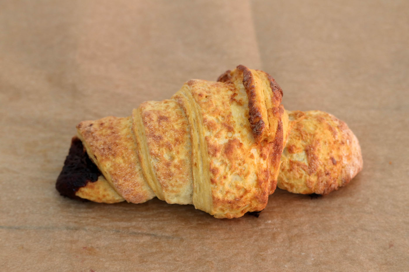 croisant-cu-ciocolata-dolceiannis